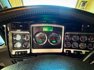 2011 Kenworth T660 Schwalbe Stretch #2521-18